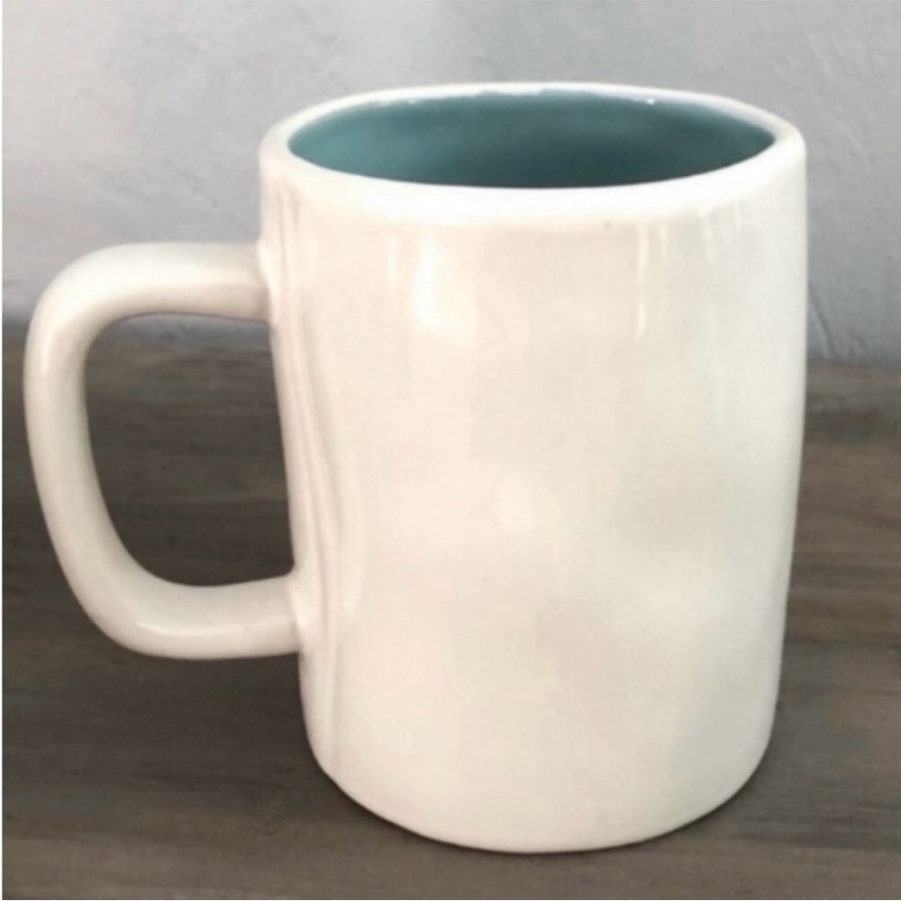 RAE DUNN ‘TEA’ Mug with Blue Inside - Picture 3 of 7